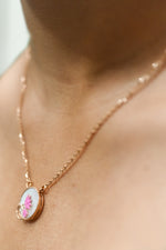 Load image into Gallery viewer, Serenity and Beauty inspired Necklace - 18 Carat Gold
