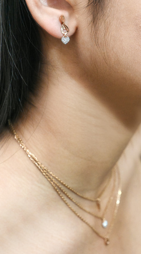 'A Delicate Expression of Love' Necklace - 18 Carat Gold