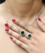 Load image into Gallery viewer, Emerald Studded 925 Sterling Silver Ring

