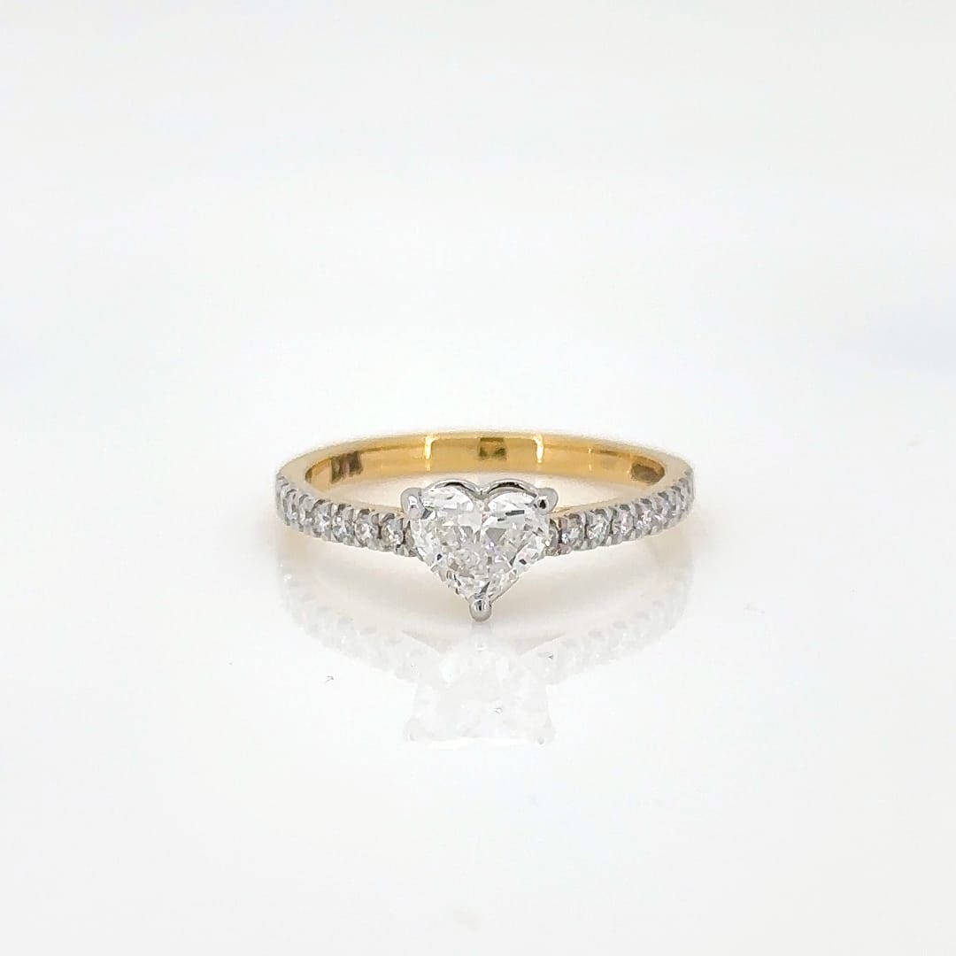 '14 Carat Gold - IGI Certified 0.91 Carat Heart Shaped Lab Grown Diamond - Engagement Ring