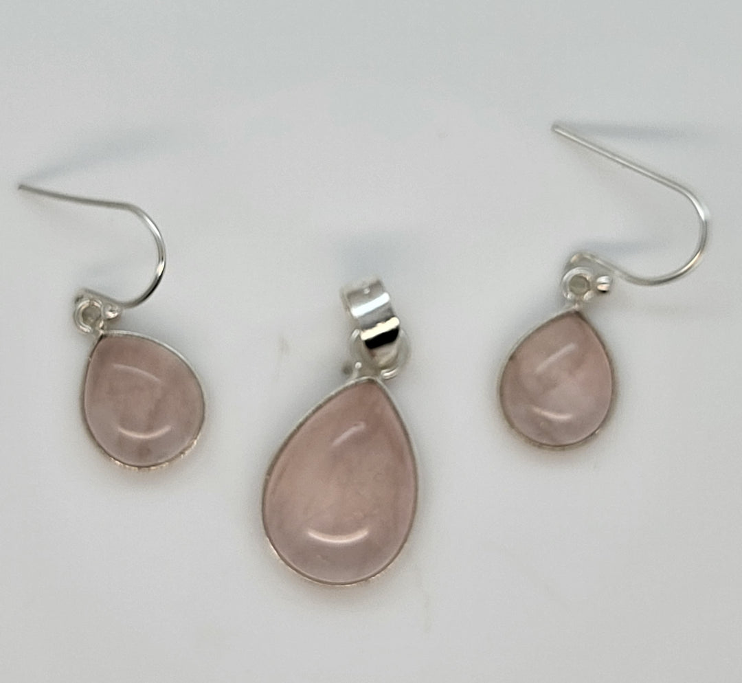 Pink Quarts 925 Sterling Silver Pendant and Earrings Set