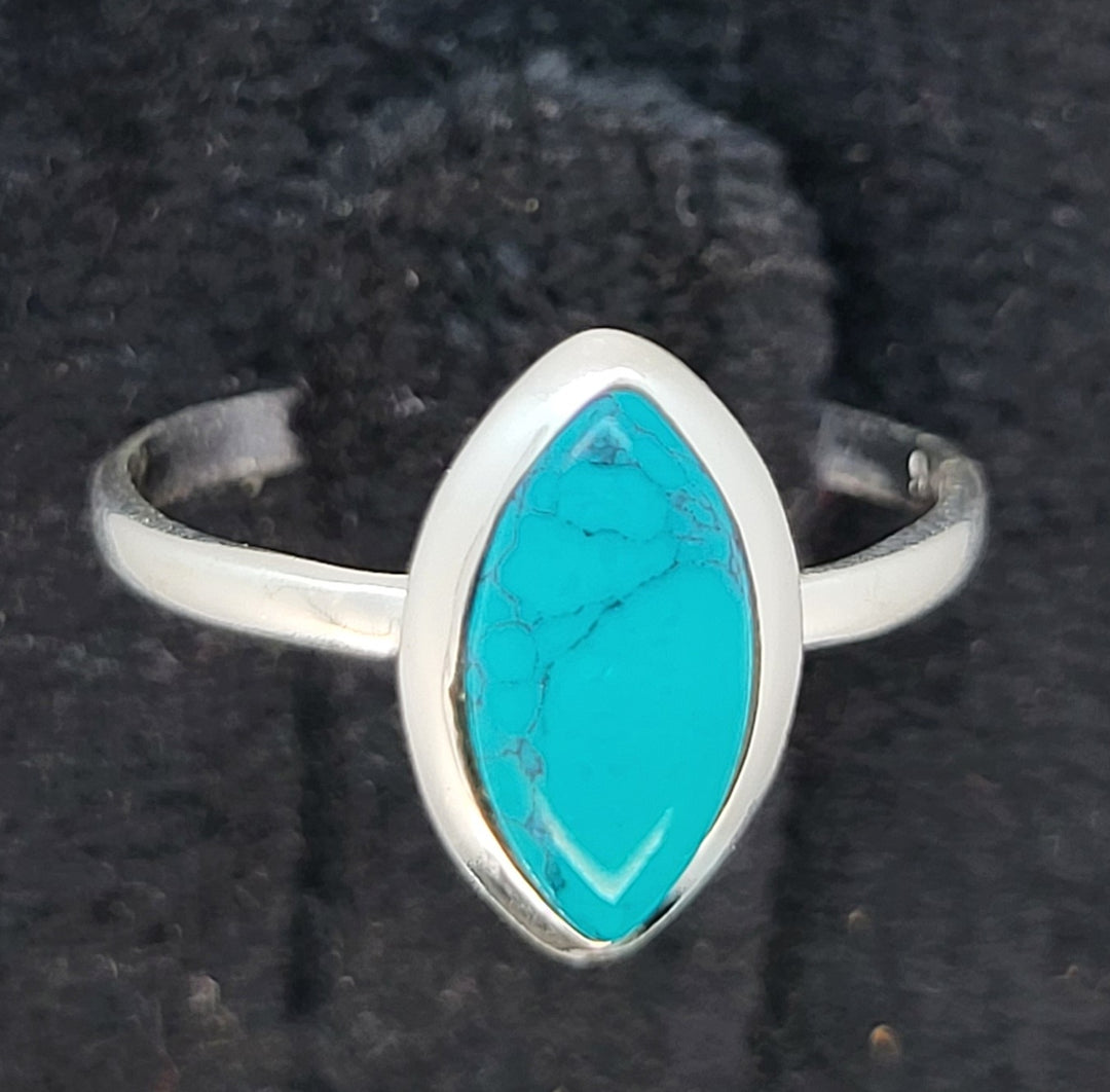 Turquoise Ring - 925 Sterling Silver