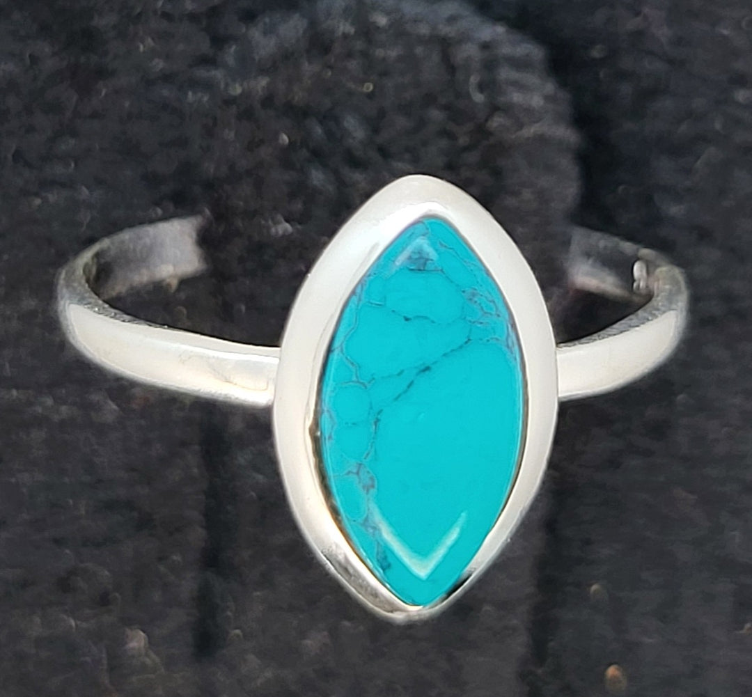 Turquoise Ring - 925 Sterling Silver