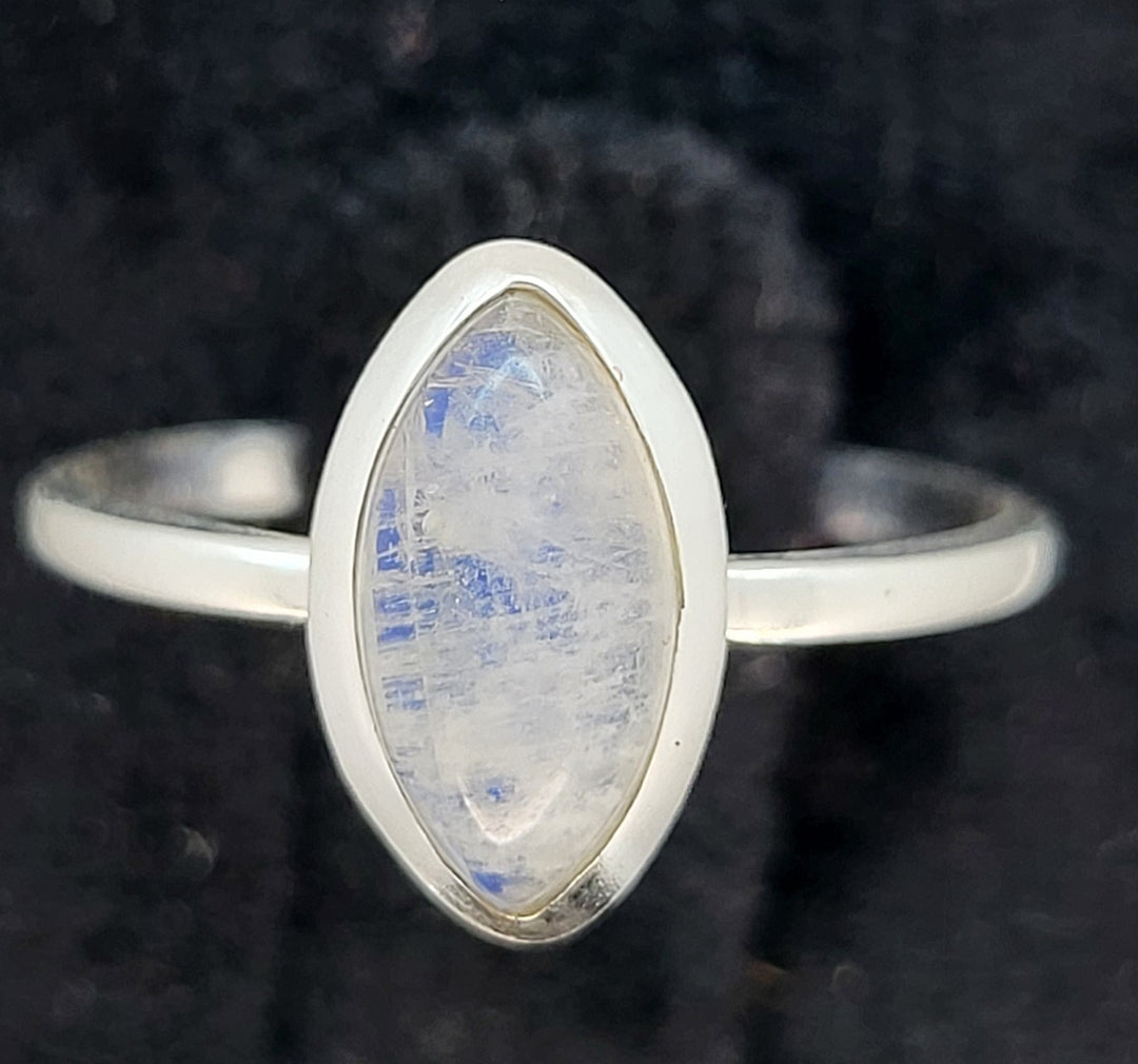 Moonstone Ring - 925 Sterling Silver