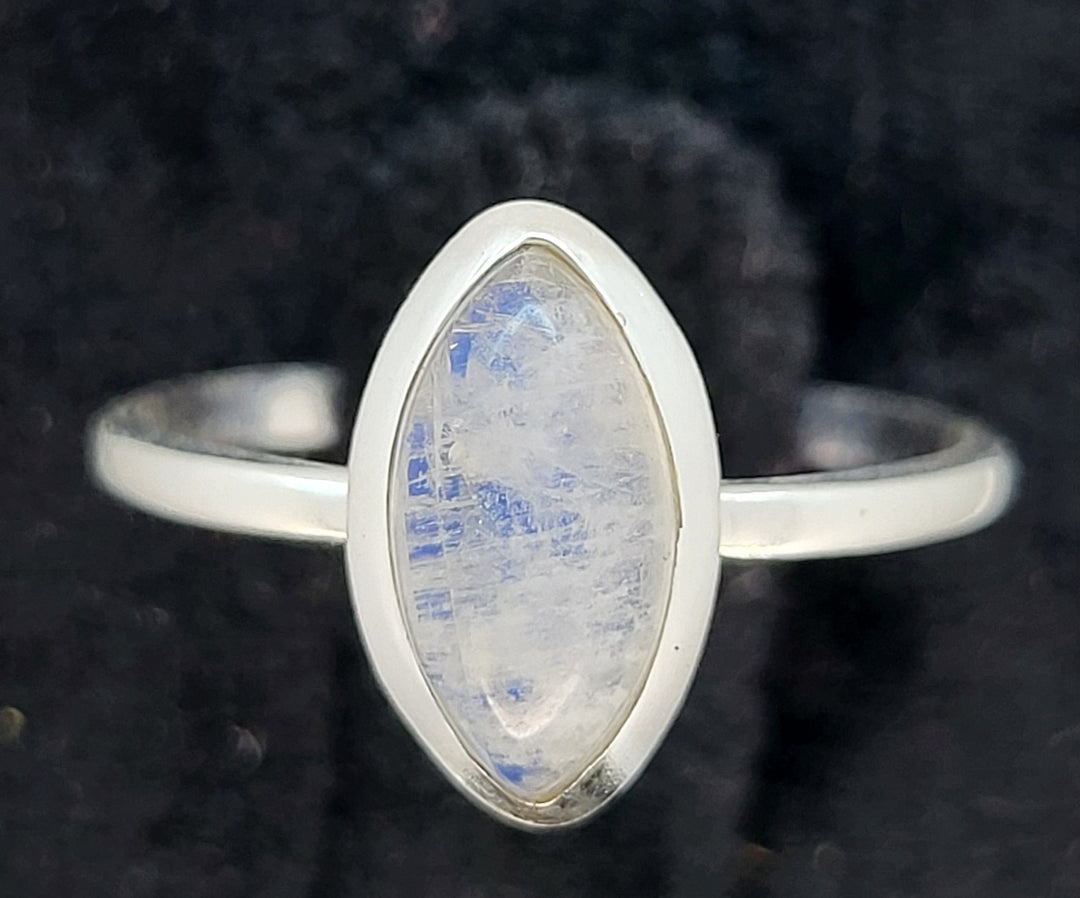 Moonstone Ring - 925 Sterling Silver