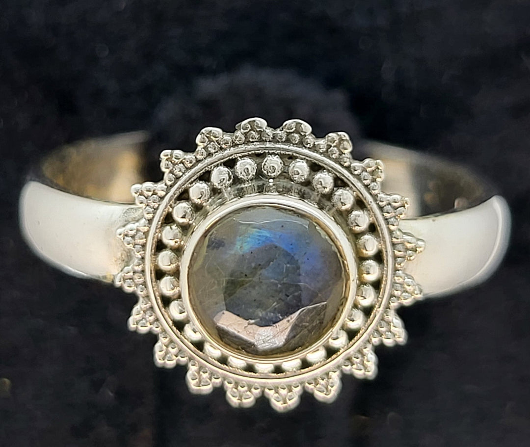 Labradorite Ring - 925 Sterling Silver