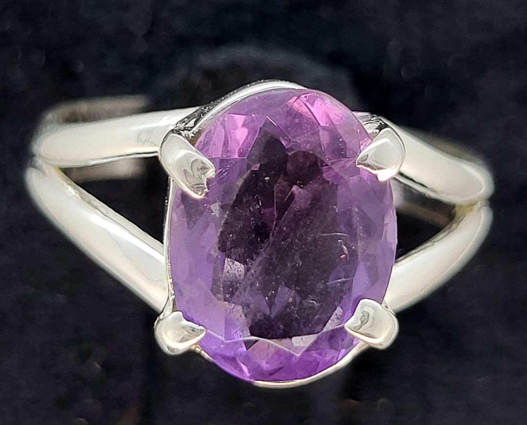 Amethyst Ring - 925 Sterling Silver