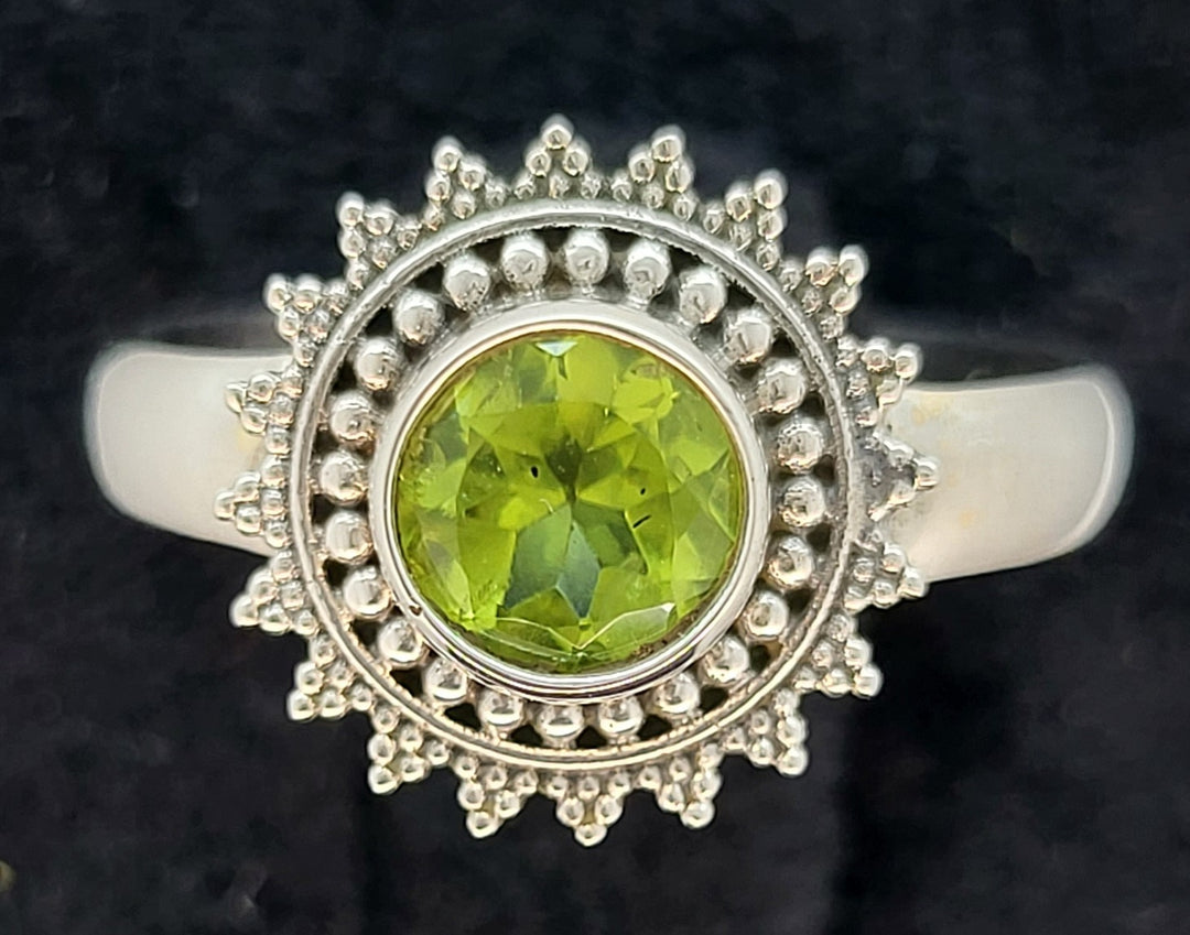 Peridot Ring - 925 Sterling Silver