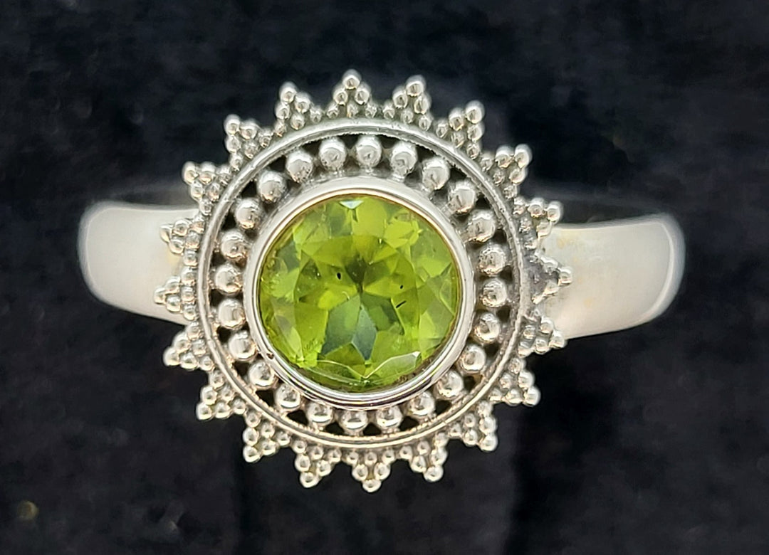 Peridot Ring - 925 Sterling Silver