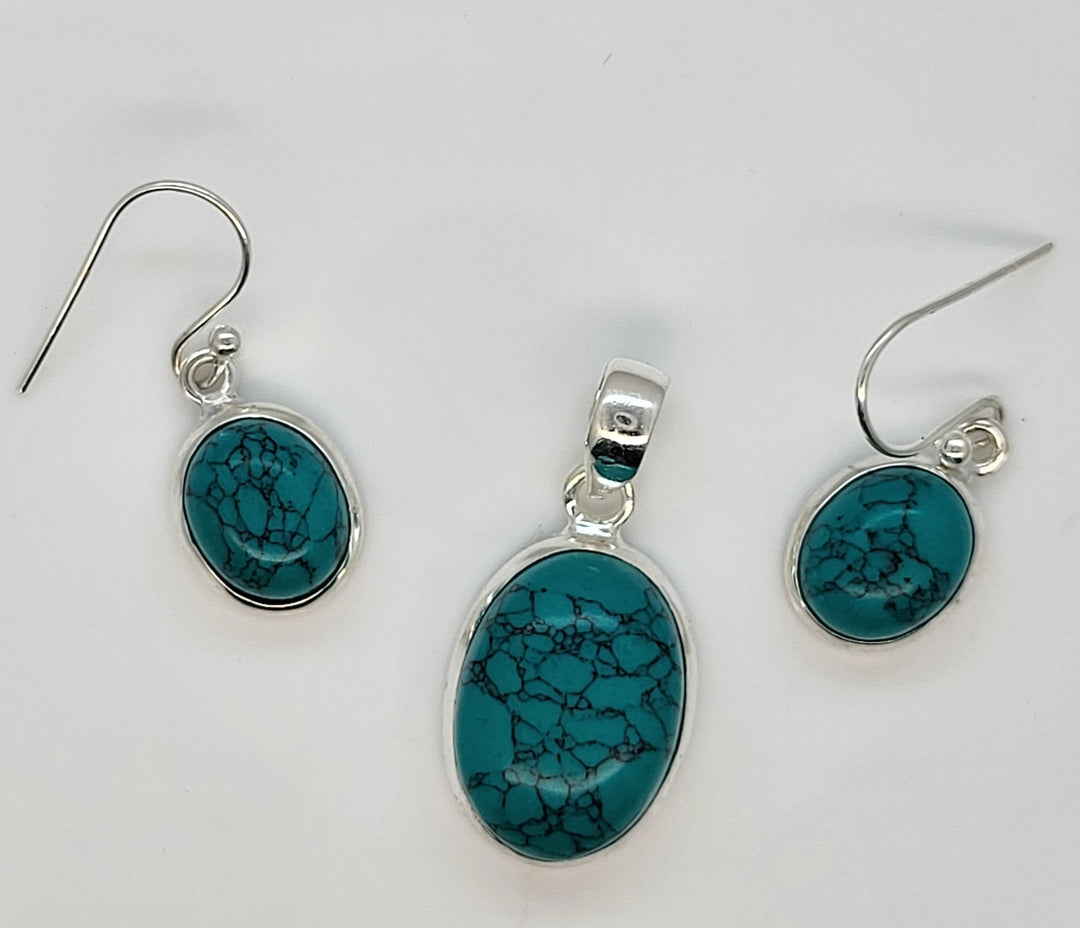 Turquoise 925 Sterling Silver Pendant and Earrings Set