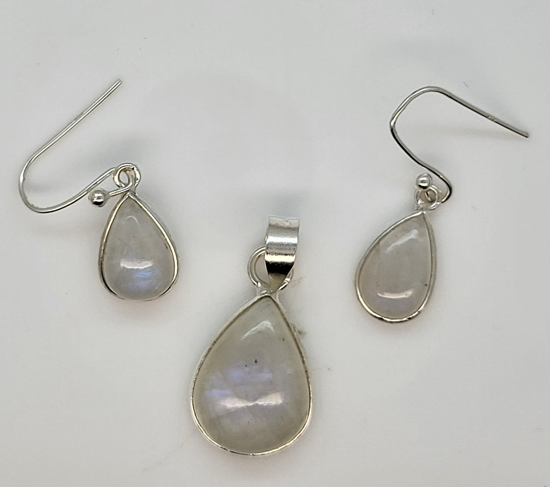 Moonstone 925 Sterling Silver Pendant and Earrings Set