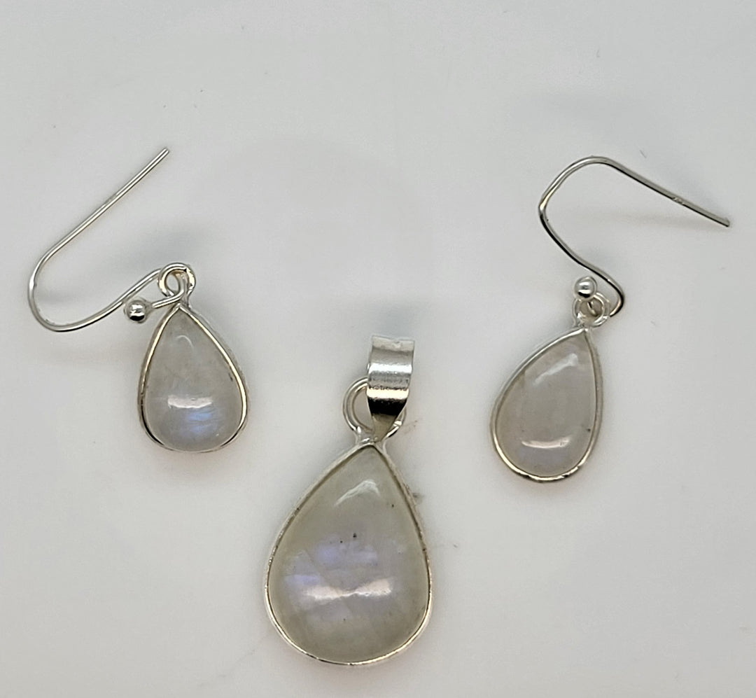 Moonstone 925 Sterling Silver Pendant and Earrings Set