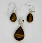 Load image into Gallery viewer, Cat Eye 925 Sterling Silver Pendant and Earrings Set
